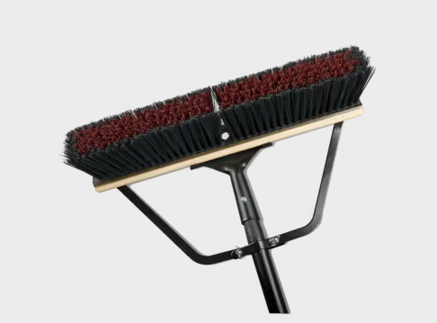 MA-134486 BALAI BROSSE 24'' FIBRE EXTRA RIGIDE NOIRE INCLUS ENTRECROISE ET MANCHE DE 60''